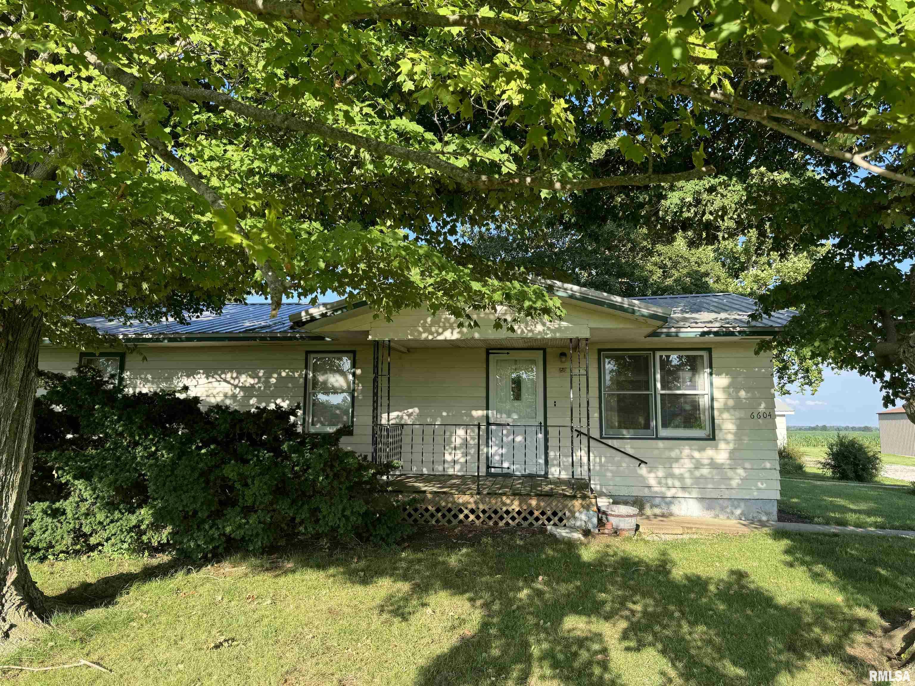 6604 Watertower Road Alma, IL 62807 - Photo 1 of 26
