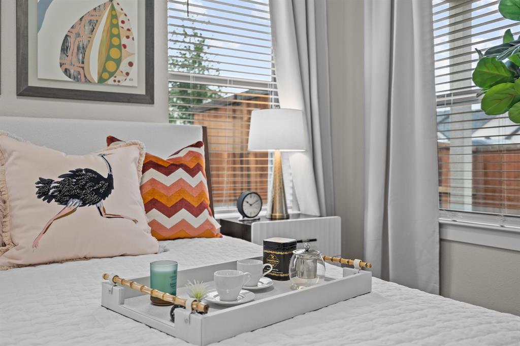 3279 Ganzer Road West, Unit 125B Denton, TX 76207 - Photo 17 of 25 a living room with furniture and wall paintings