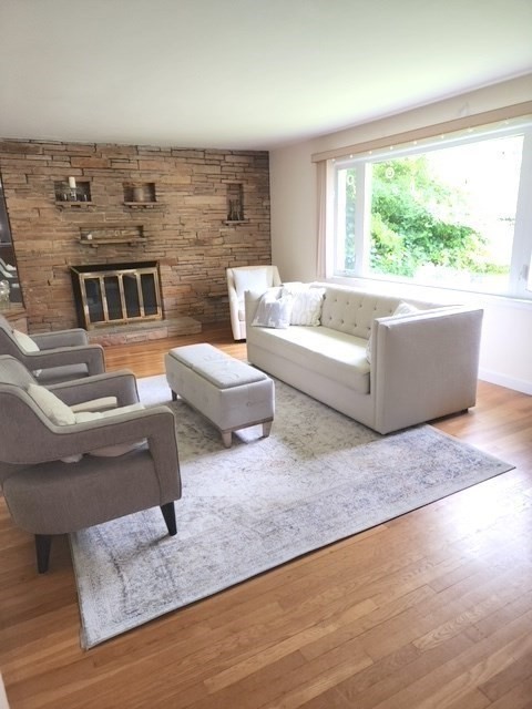 80 Woodcliff Road Brookline, MA 02467 - Photo 3 of 21