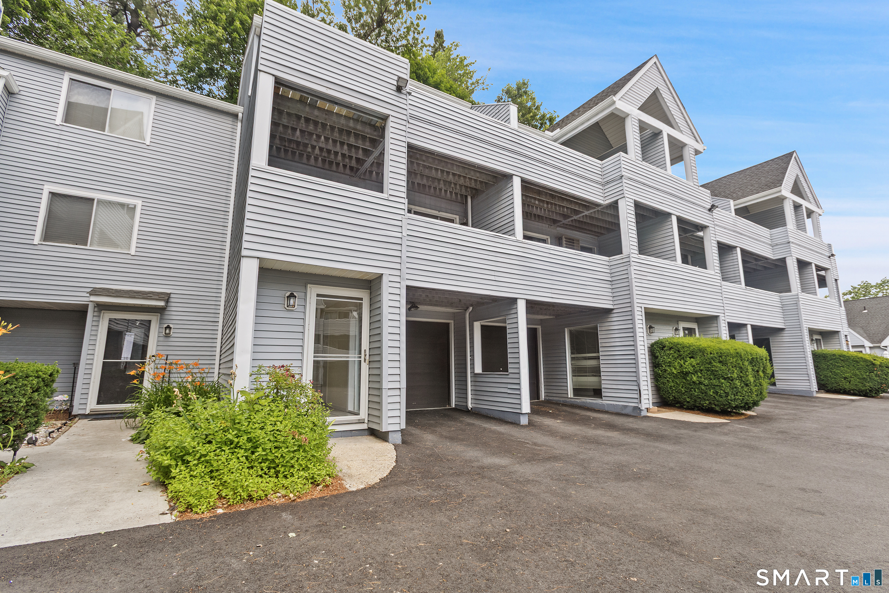 1 Beaver Brook Road, Unit 8 Danbury, CT 06810 - Photo 39 of 40
