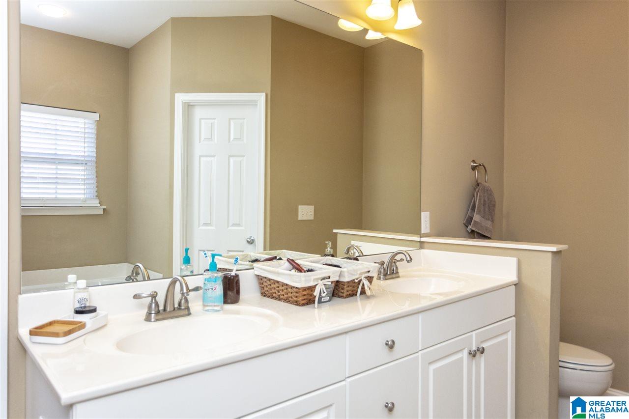 214 Creekside Court Pelham, AL 35124 - Photo 18 of 30
