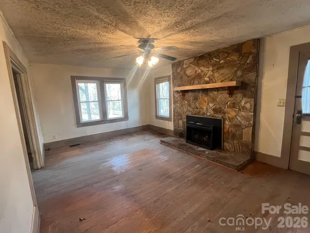 a view of a livingroom with a fireplace