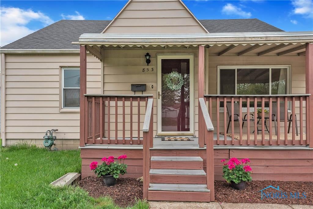 853 Mambrino Road Oregon, OH 43616 - Photo 3 of 32 Gallery Image 3