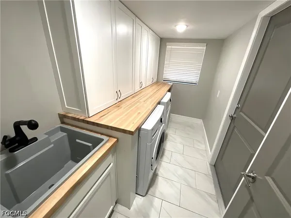 $3,800 | 20620 Pine Tree Lane, Estero, FL 33928