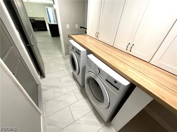 $3,800 | 20620 Pine Tree Lane, Estero, FL 33928