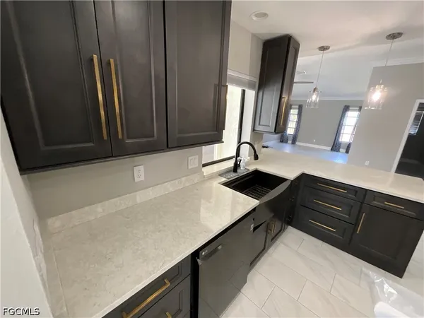 $3,800 | 20620 Pine Tree Lane, Estero, FL 33928