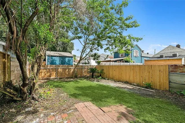 $1,600 | 317 State Street, New Orleans, LA 70118