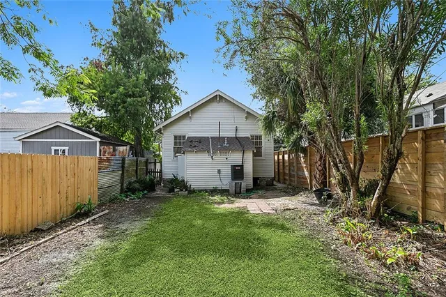 $1,600 | 317 State Street, New Orleans, LA 70118