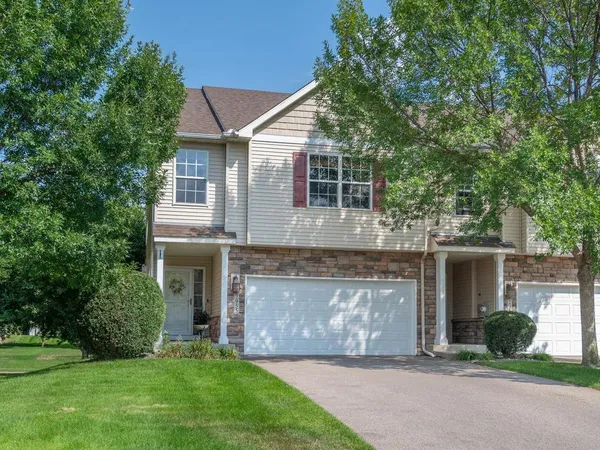 $347,950 | 2955 Wyndam Court, Shakopee, MN 55379