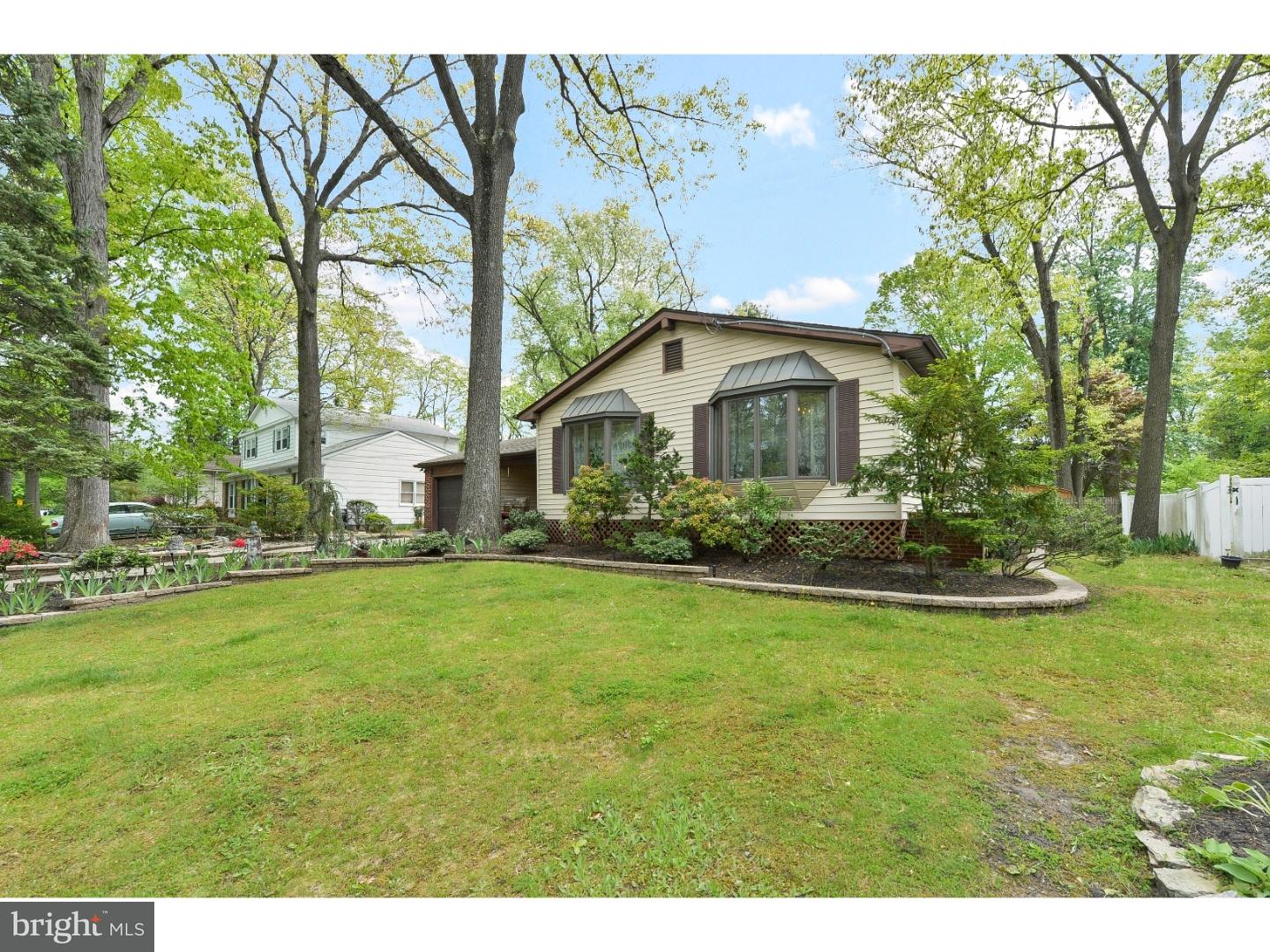 7 Windgate Road Cherry Hill, NJ 08003 - Photo 3 of 25 Front Yard