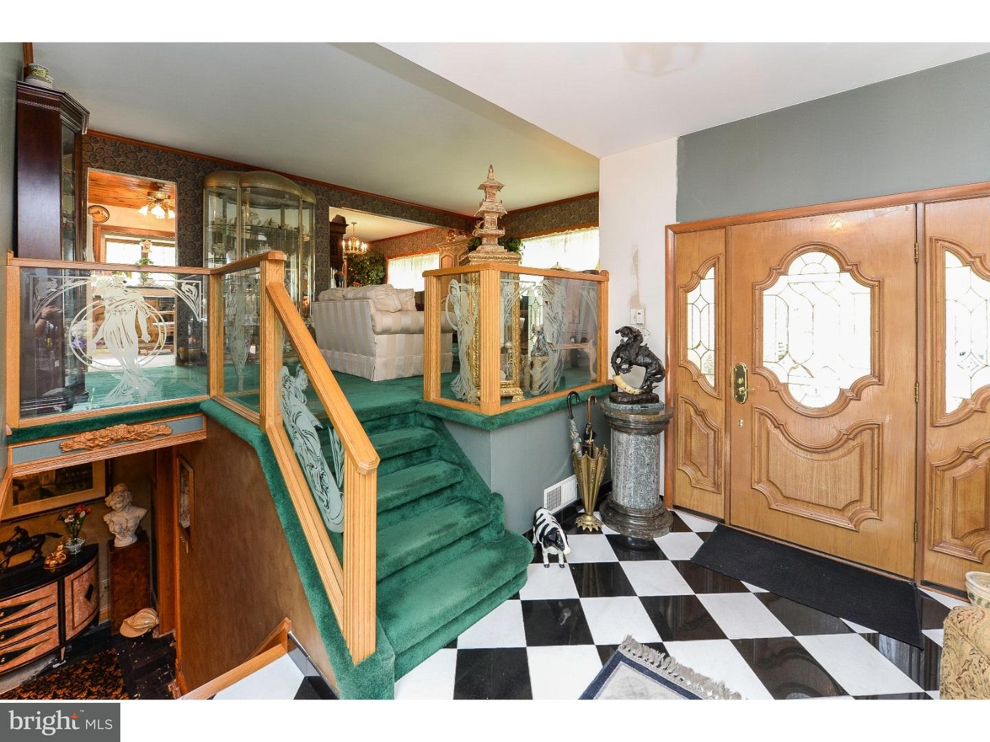 7 Windgate Road Cherry Hill, NJ 08003 - Photo 4 of 25 Foyer
