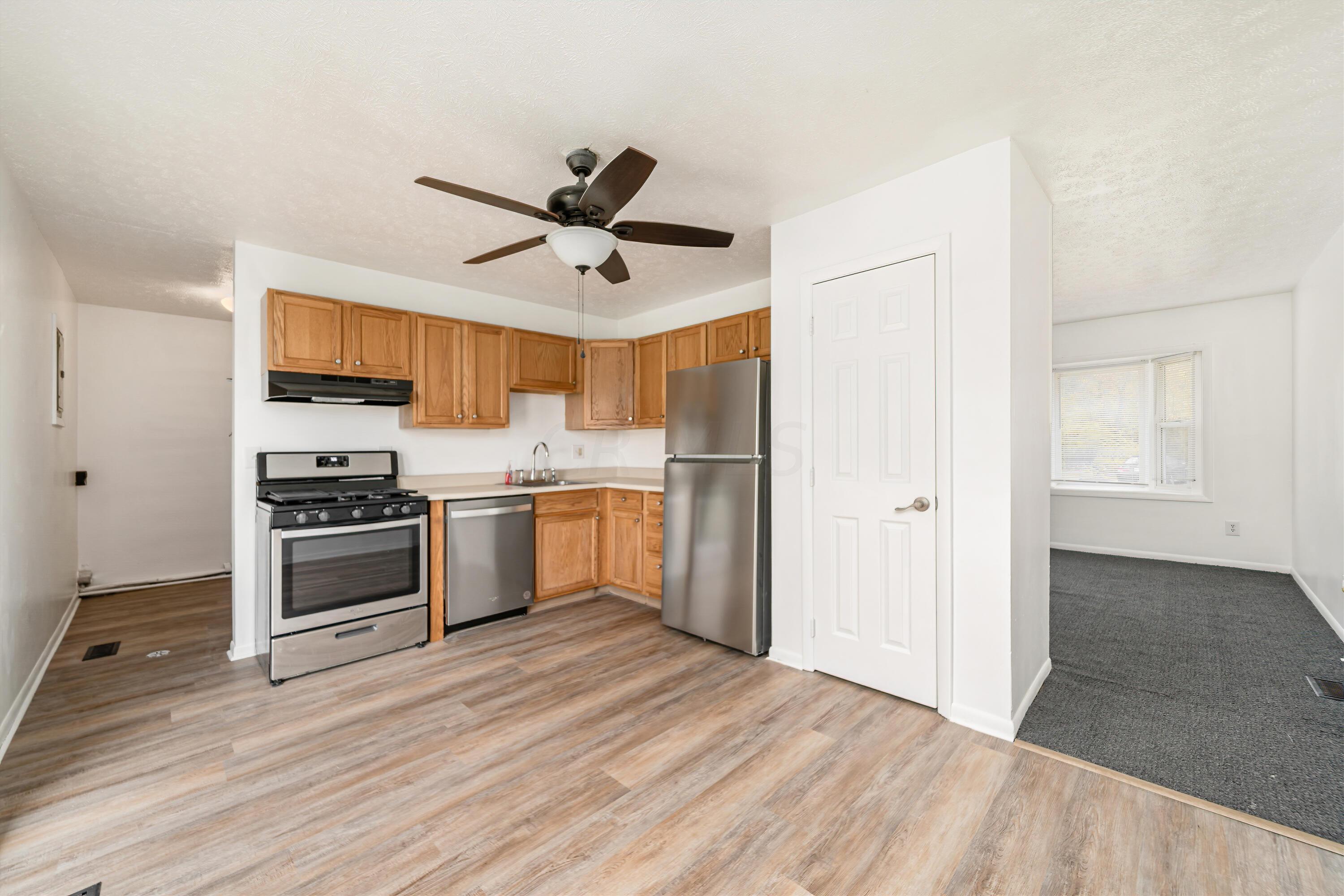 2553 Gatewood Road Columbus, OH 43219 - Photo 14 of 23 Pic 14