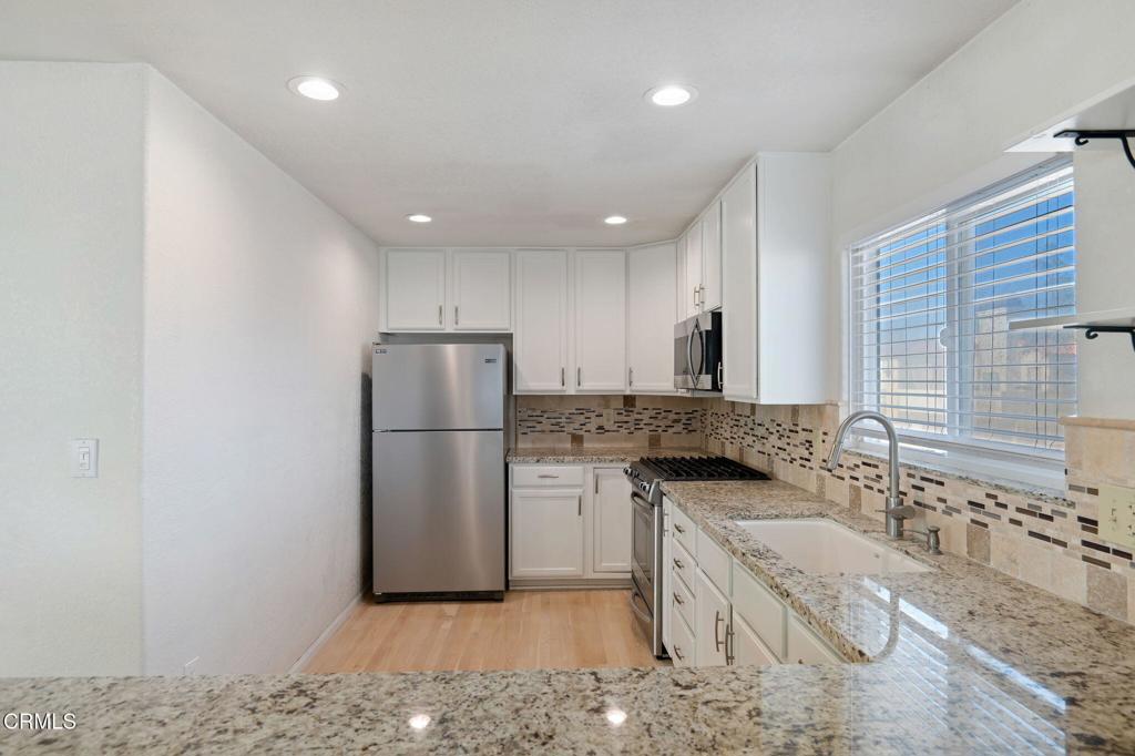 5125 West Wooley Road, Unit 5 Oxnard, CA 93035 - Photo 12 of 29