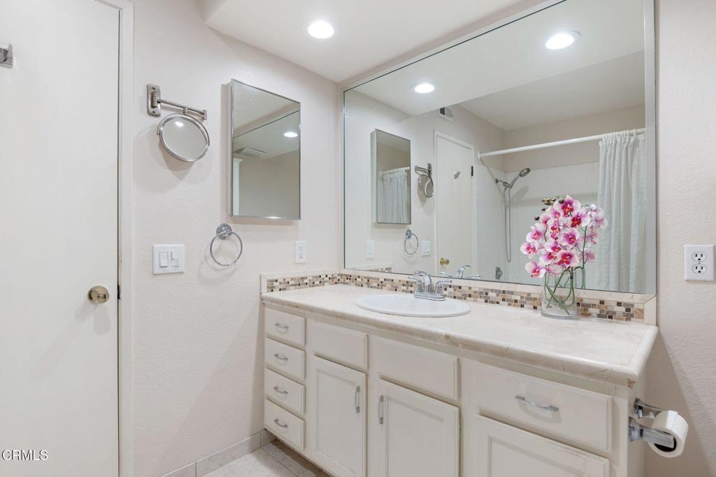 5125 West Wooley Road, Unit 5 Oxnard, CA 93035 - Photo 22 of 29