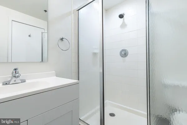 $2,495 | 303 Vine Street, Unit 208, Philadelphia, PA 19106