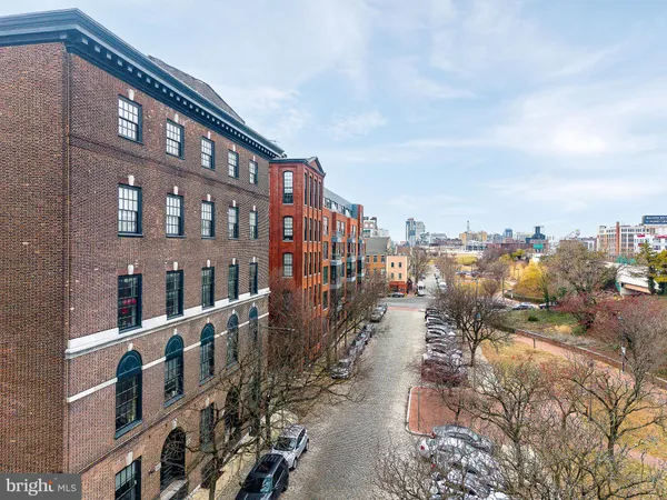 $2,495 | 303 Vine Street, Unit 208, Philadelphia, PA 19106