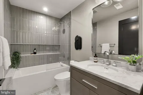 $1,199,000 | 2534 11th Street Northwest, Unit 2, Washington, DC 20001
