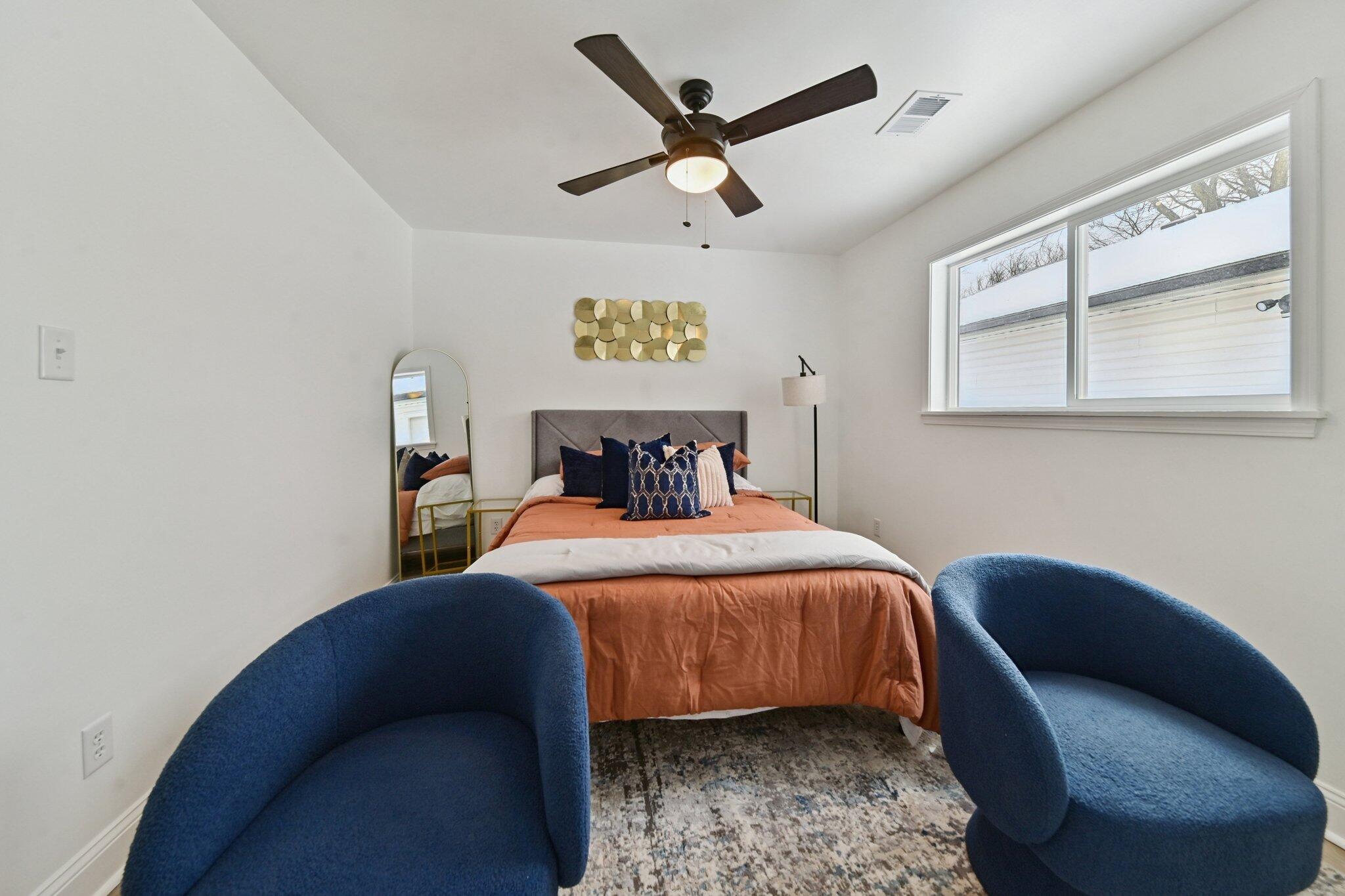 984 Stevenson Street Gary, IN 46406 - Photo 16 of 19 2048x1365