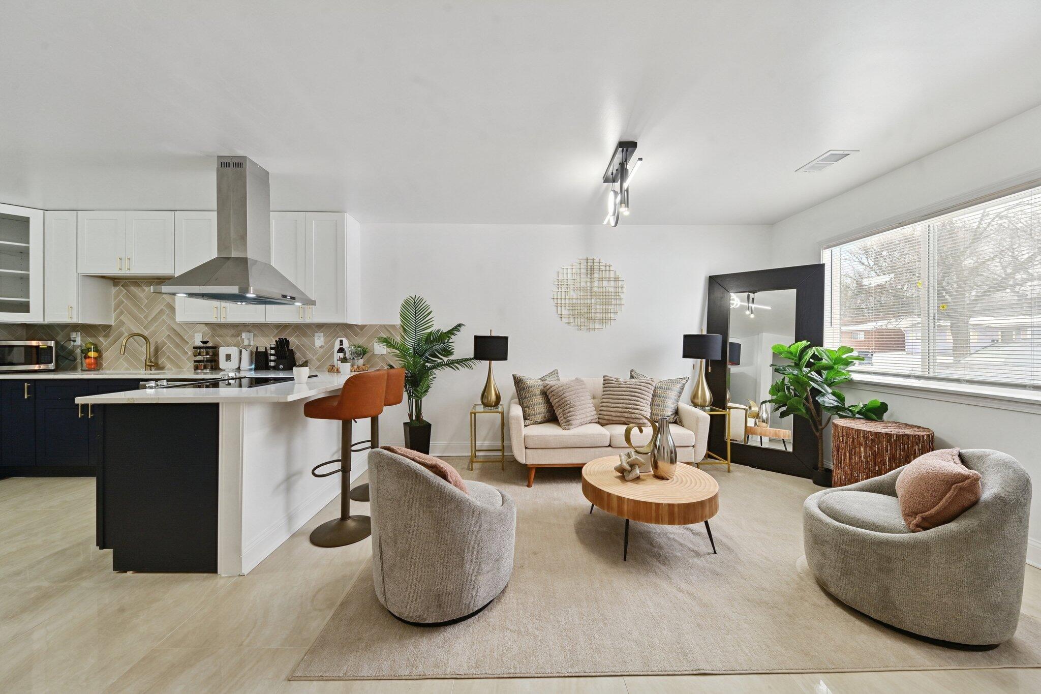 984 Stevenson Street Gary, IN 46406 - Photo 3 of 19 2048x1365