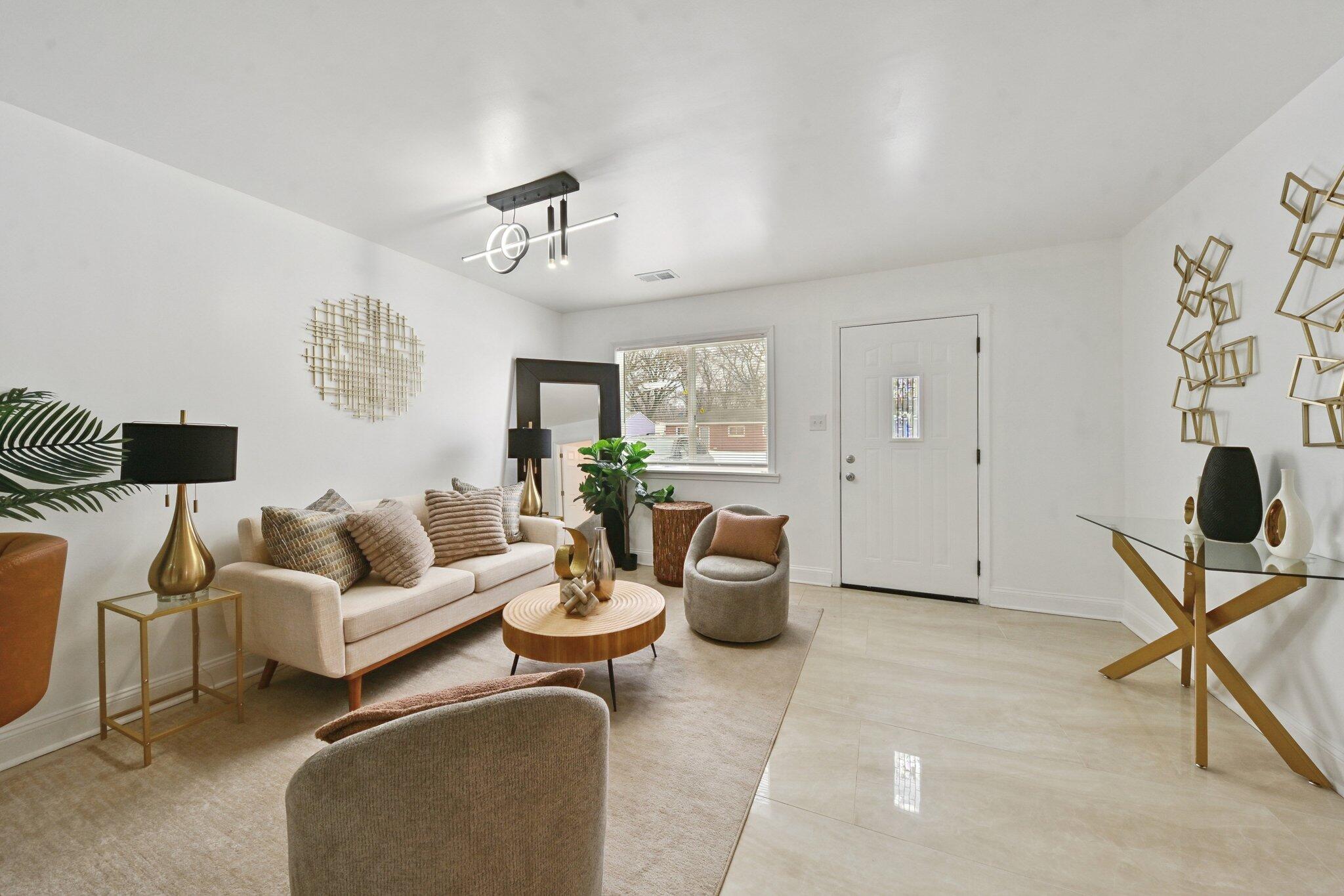 984 Stevenson Street Gary, IN 46406 - Photo 4 of 19 2048x1365