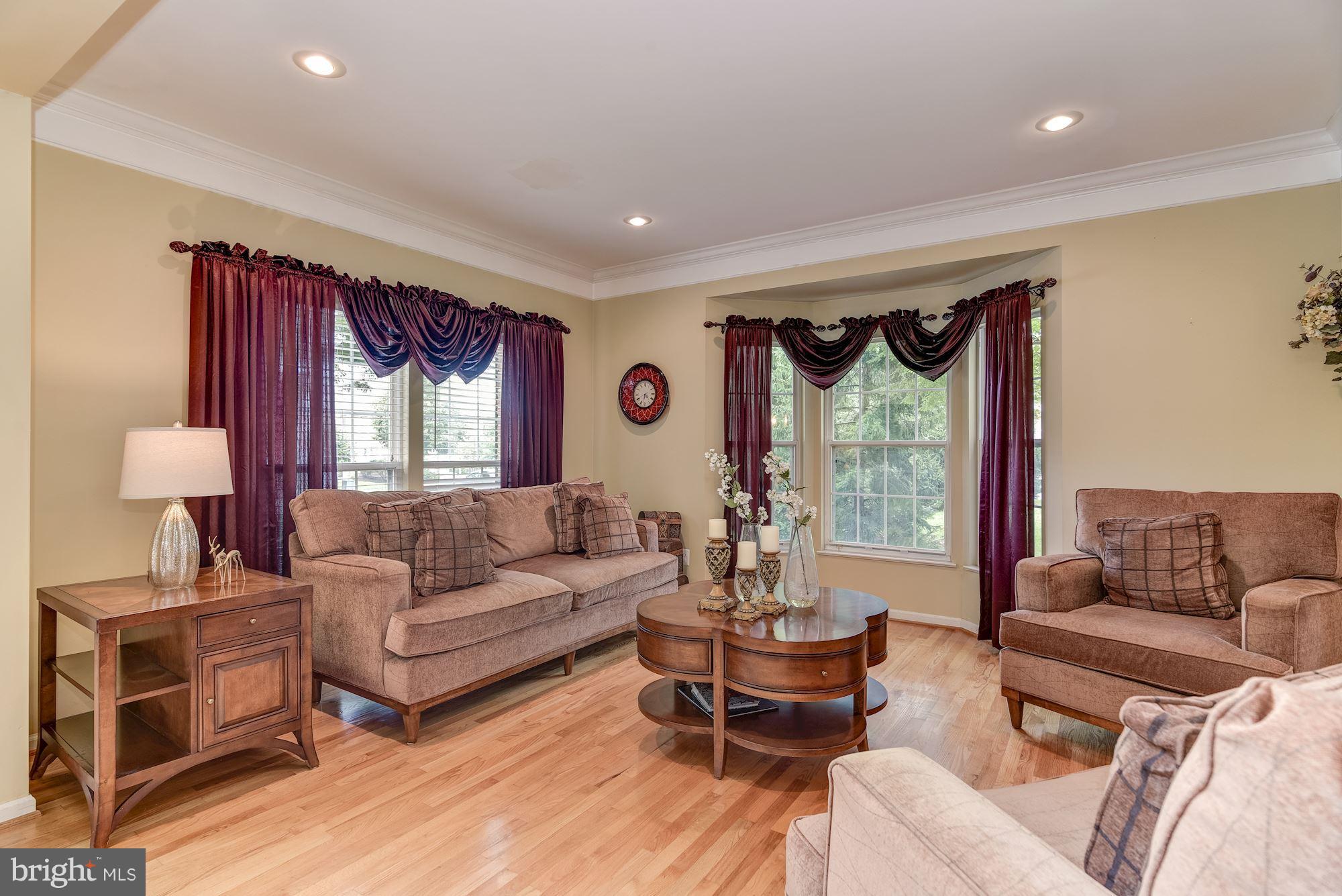 1716 Algonquin Road Frederick, MD 21701 - Photo 13 of 30 Living Room