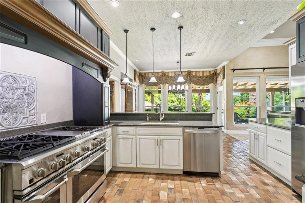 8 Oak Tree Drive Slidell, LA 70458 - Photo 7 of 53 Gallery Image 7