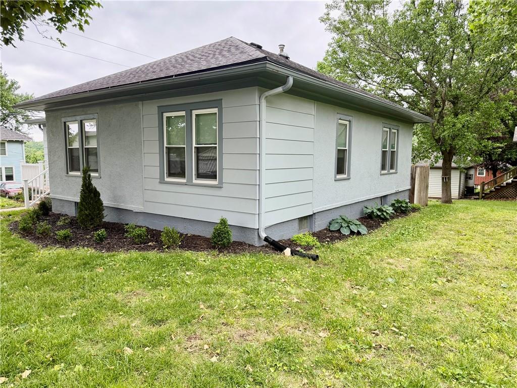 506 North 3rd Street Wathena, KS 66090 - Photo 3 of 27