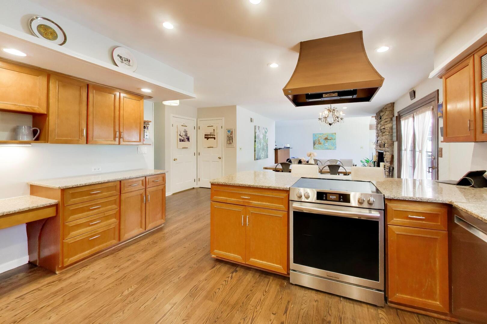 1109 Shermer Road Glenview, IL 60025 - Photo 14 of 58 Gallery Image 14