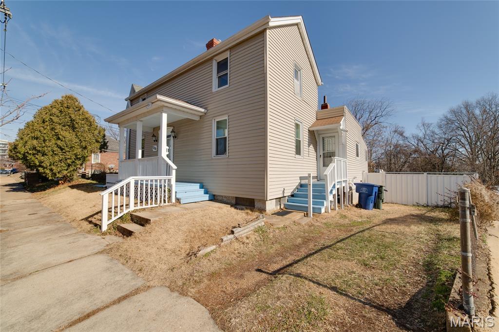 1324 Graham Street St. Louis, MO 63139 - Photo 2 of 29
