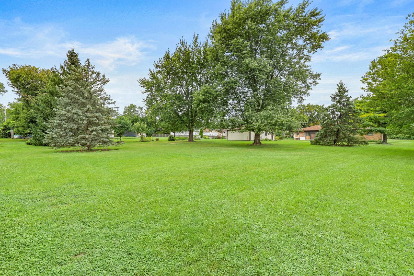 1025 Bode Road Elgin, IL 60120 - Photo 33 of 37 Gallery Image 33