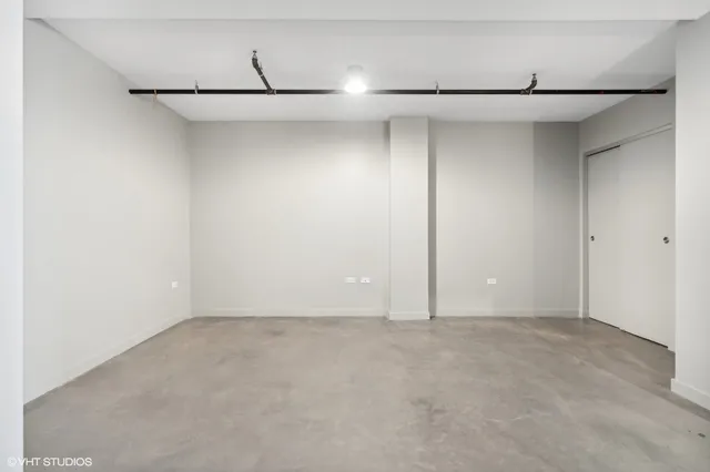 $2,920 | 1241 North Milwaukee Avenue, Unit 303, Chicago, IL 60622