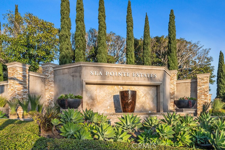 22 Cresta Del Sol San Clemente, CA 92673 - Photo 67 of 70 Enterance to the community.