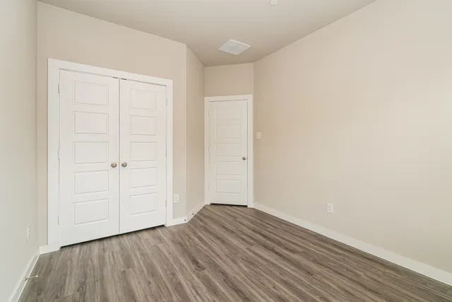 $1,880 | 18330 West Centro Circle, Conroe, TX 77385