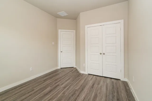 $1,880 | 18330 West Centro Circle, Conroe, TX 77385