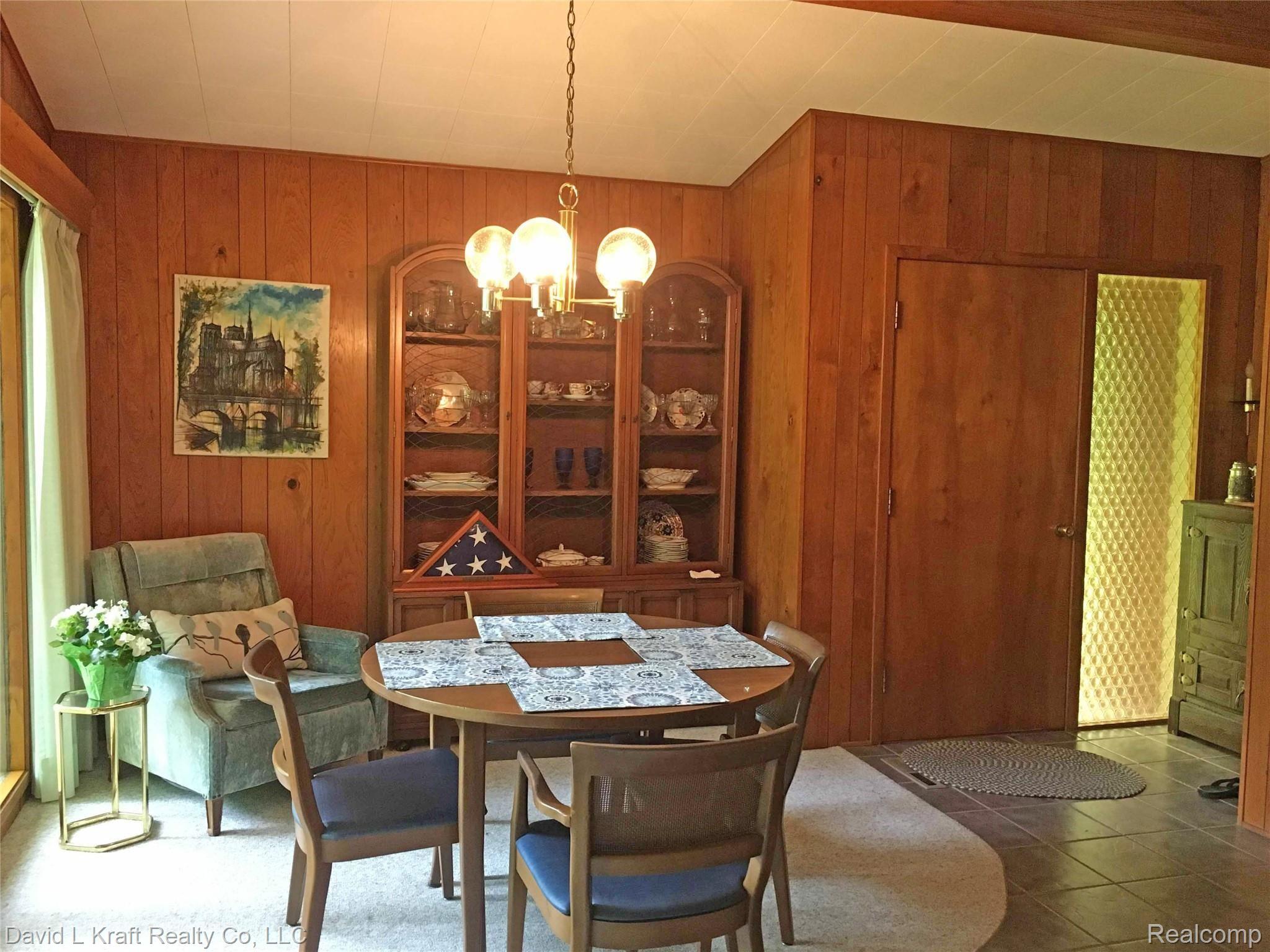 6268 West Kinde Road Caseville, MI 48725 - Photo 5 of 40 6268wKindeDining2.jpg