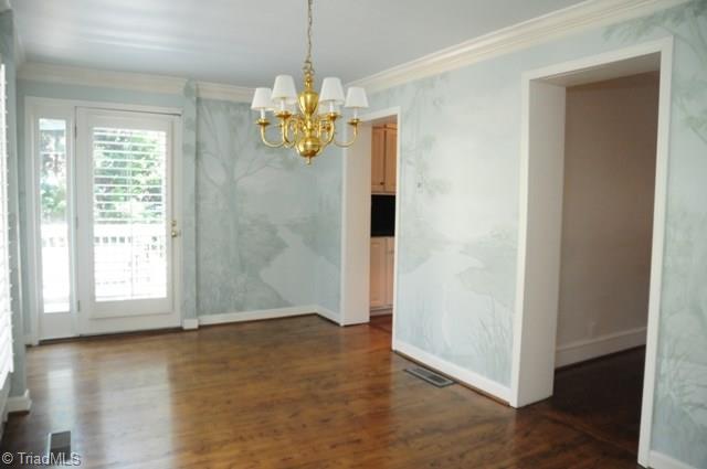 801 Roslyn Road Winston-Salem, NC 27104 - Photo 8 of 13 Dining Room