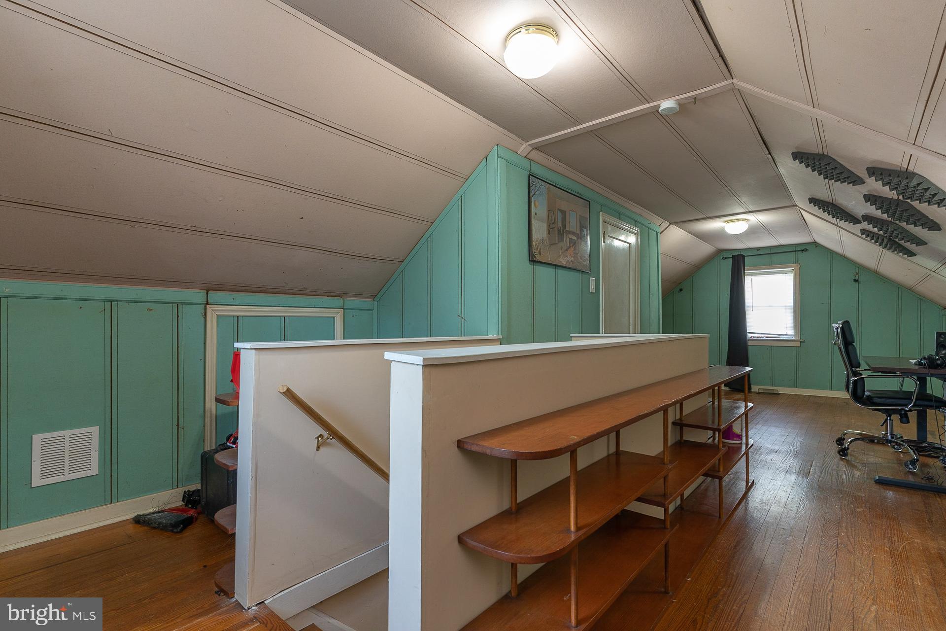 929 Thornton Road Boothwyn, PA 19061 - Photo 27 of 36 3rd bedroom - office and closet