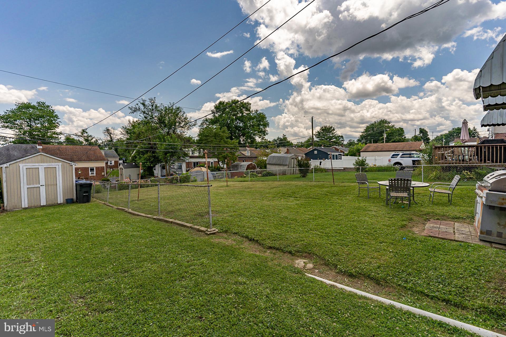 929 Thornton Road Boothwyn, PA 19061 - Photo 29 of 36 Side view to back yard