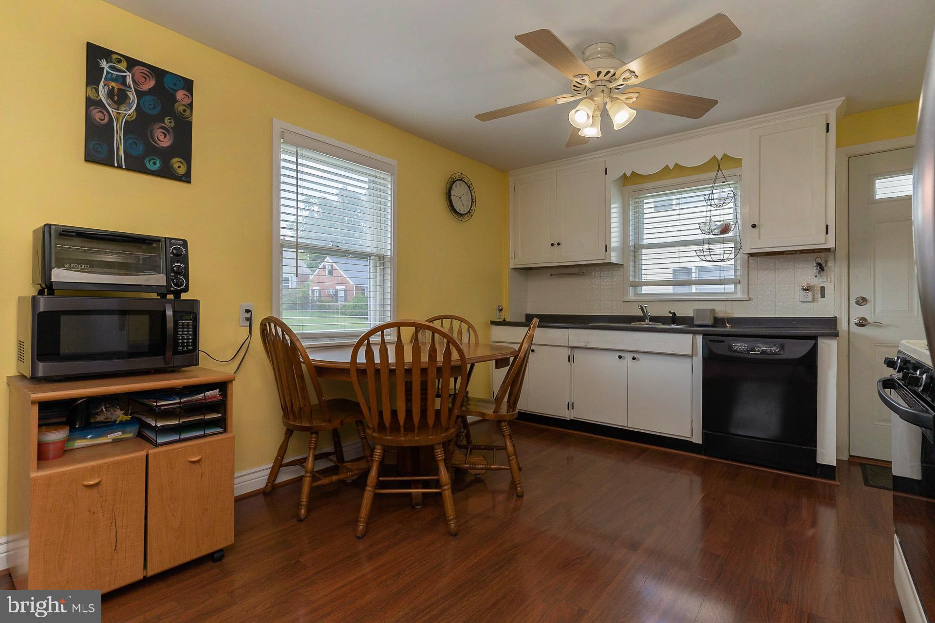 929 Thornton Road Boothwyn, PA 19061 - Photo 8 of 36 Kitchen and seating area