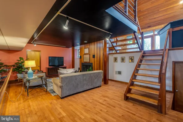 $1,099,000 | 725 Laurel Ridge Road, Reinholds, PA 17569
