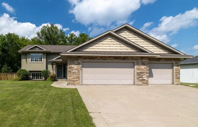 $435,000 | 433 Devin Lane, River Falls, WI 54022