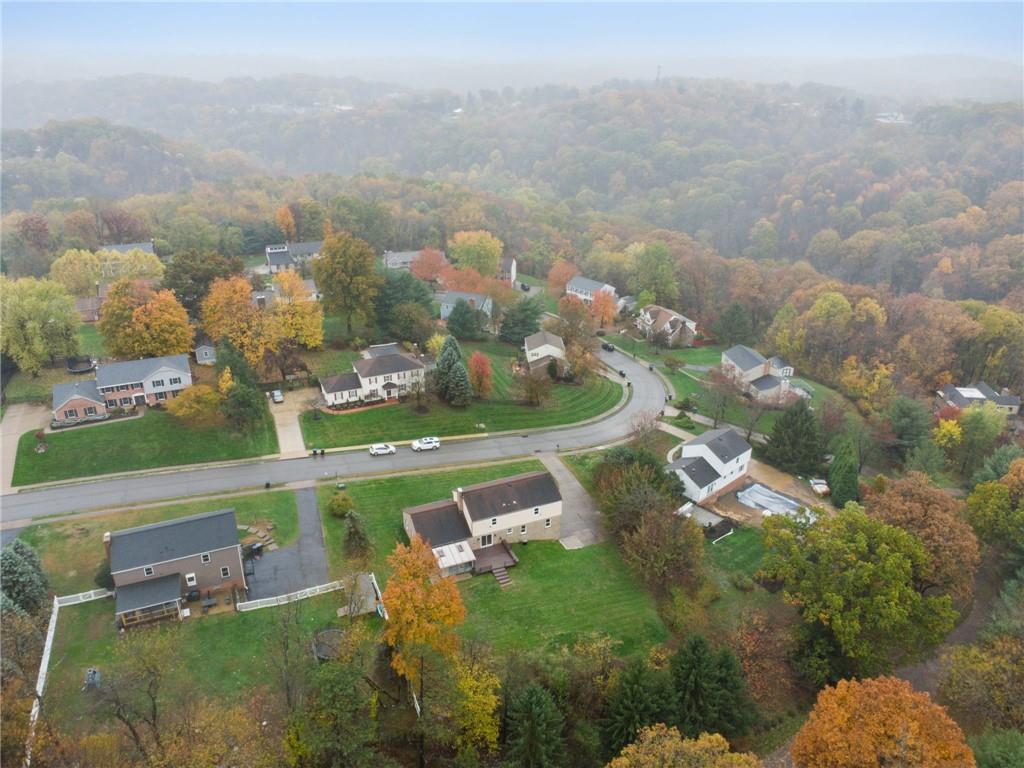 214 Ridgeview Drive Wexford, PA 15090 - Photo 42 of 43 an aerial view of residential houses with outdoor space and river