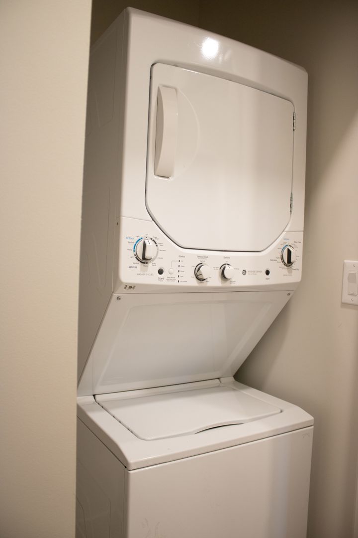 6254 North Whipple Street, Unit G Chicago, IL 60659 - Photo 12 of 12