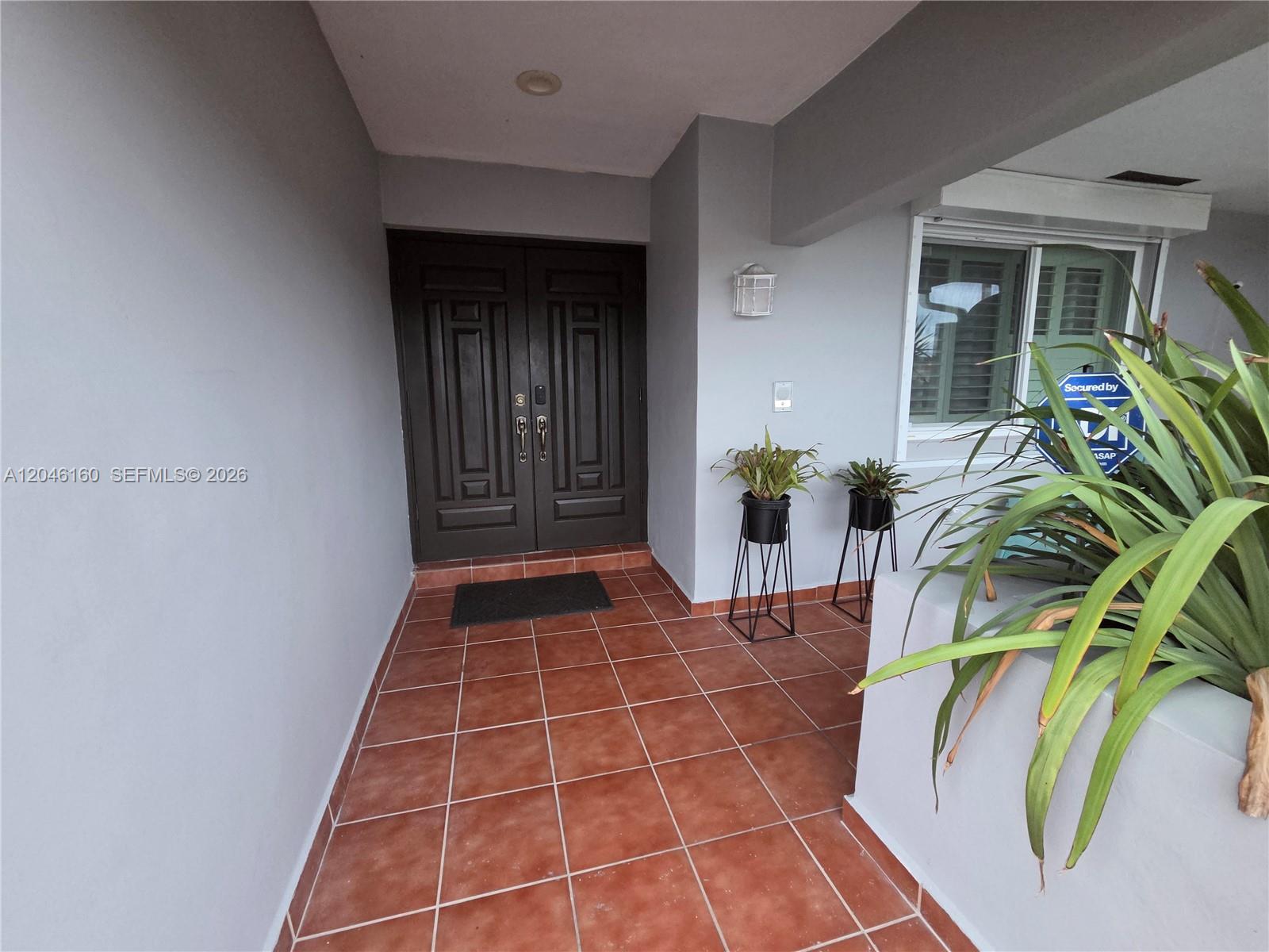 10321 Southwest 17th Street Miami, FL 33165 - Photo 2 of 16