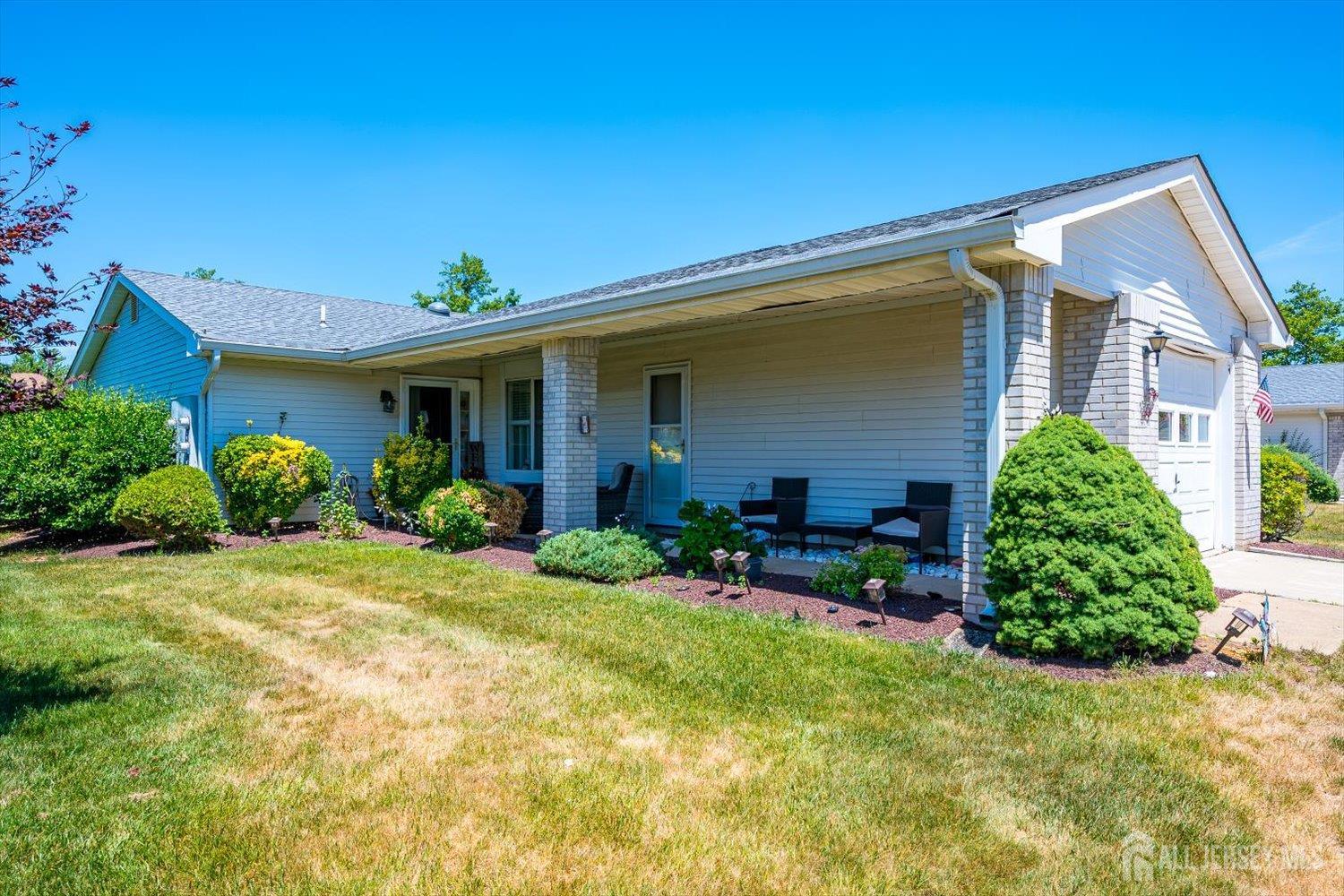 813 A Deal Road Monroe Township, NJ 08831 - Photo 4 of 27