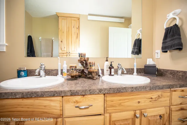 $498,000 | 28 Brushwood Drive, Star Valley Ranch, WY 83127