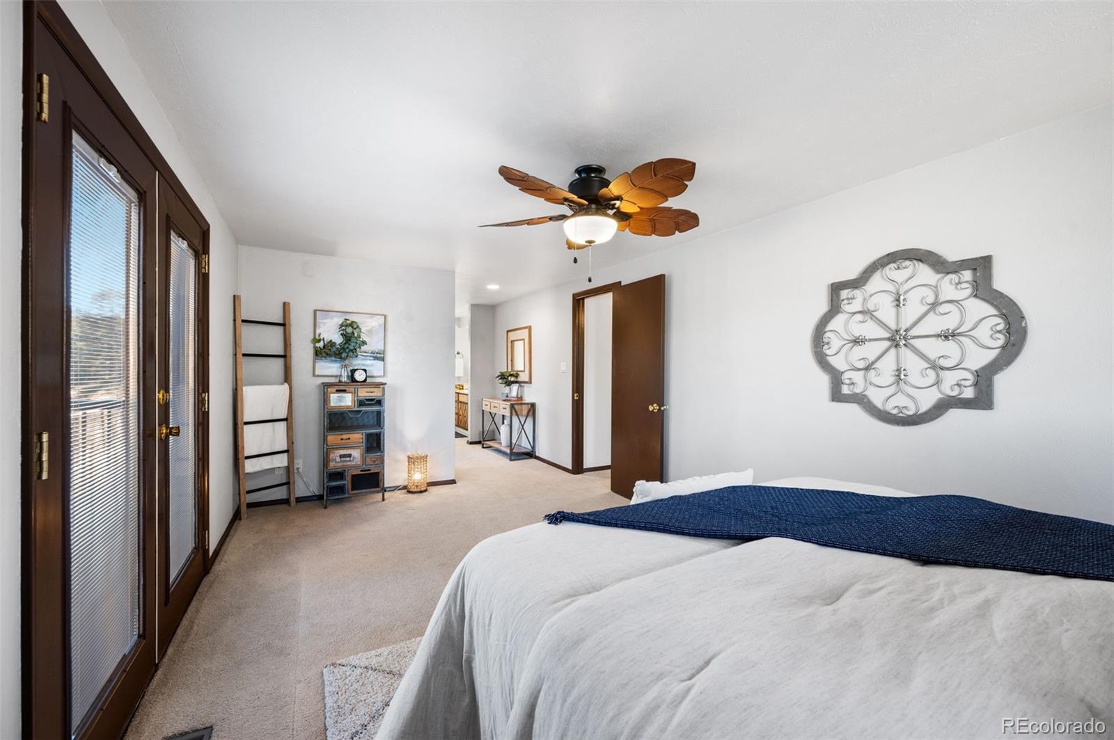 23048 Isoleta Road Indian Hills, CO 80454 - Photo 16 of 49