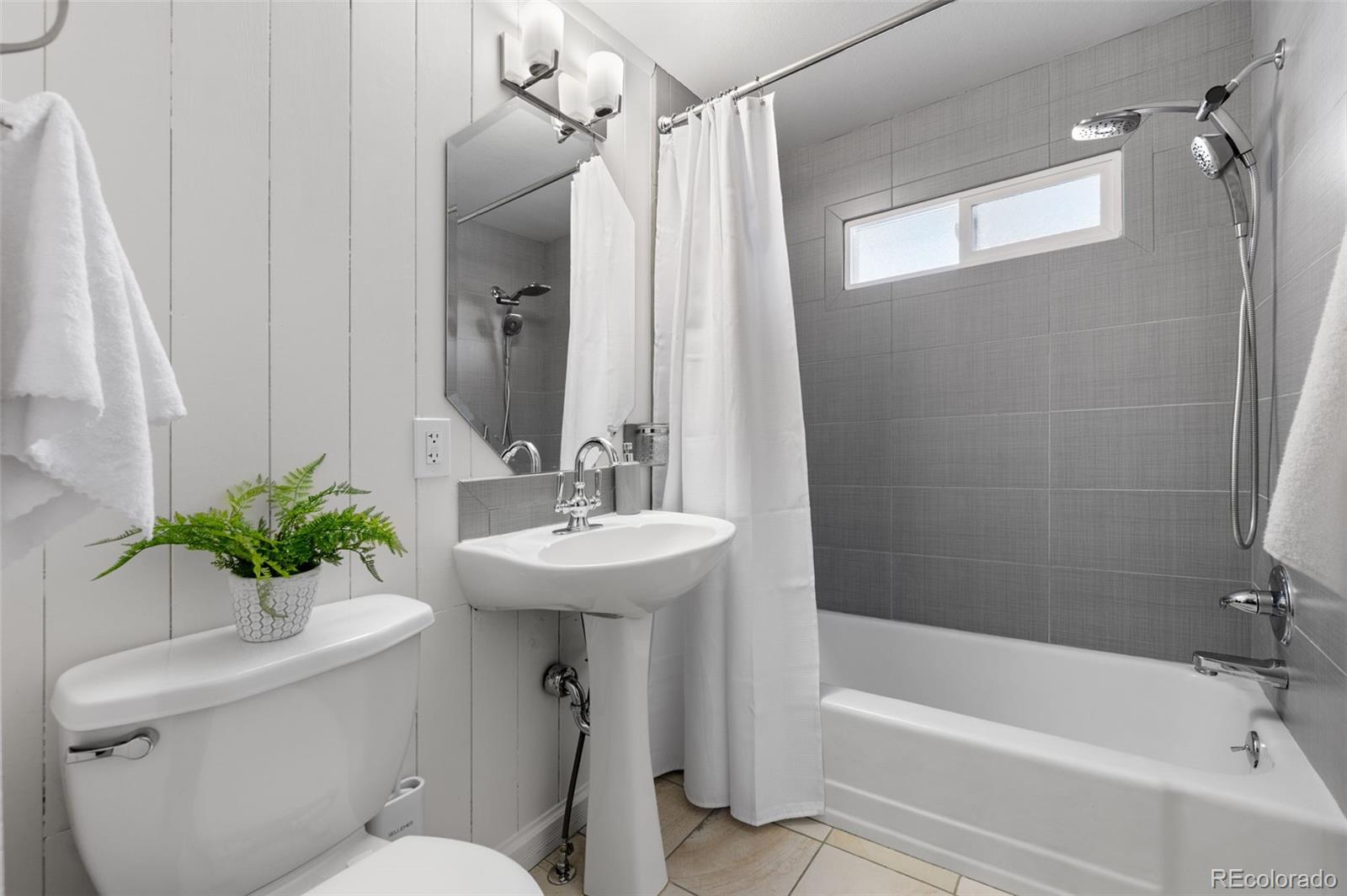 23048 Isoleta Road Indian Hills, CO 80454 - Photo 28 of 49