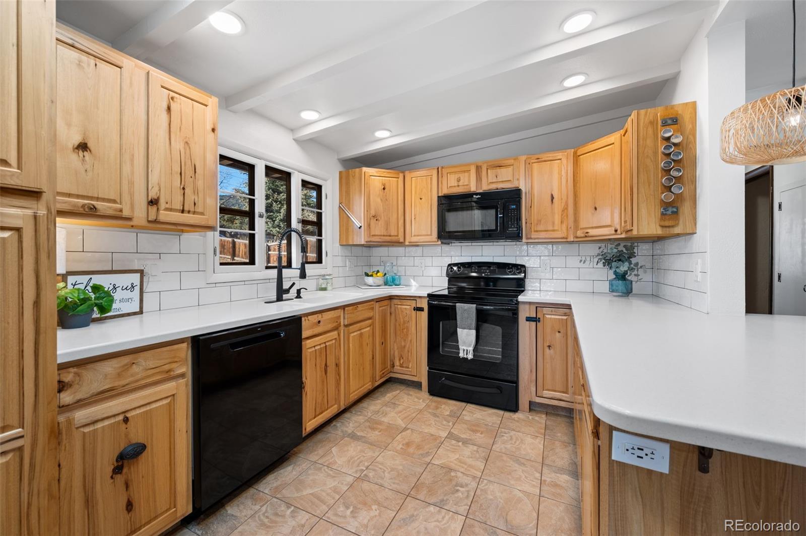 23048 Isoleta Road Indian Hills, CO 80454 - Photo 6 of 49