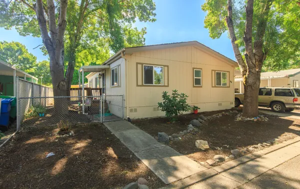 $70,000 | 633 East Archwood Drive, Unit 44, Eagle Point, OR 97524